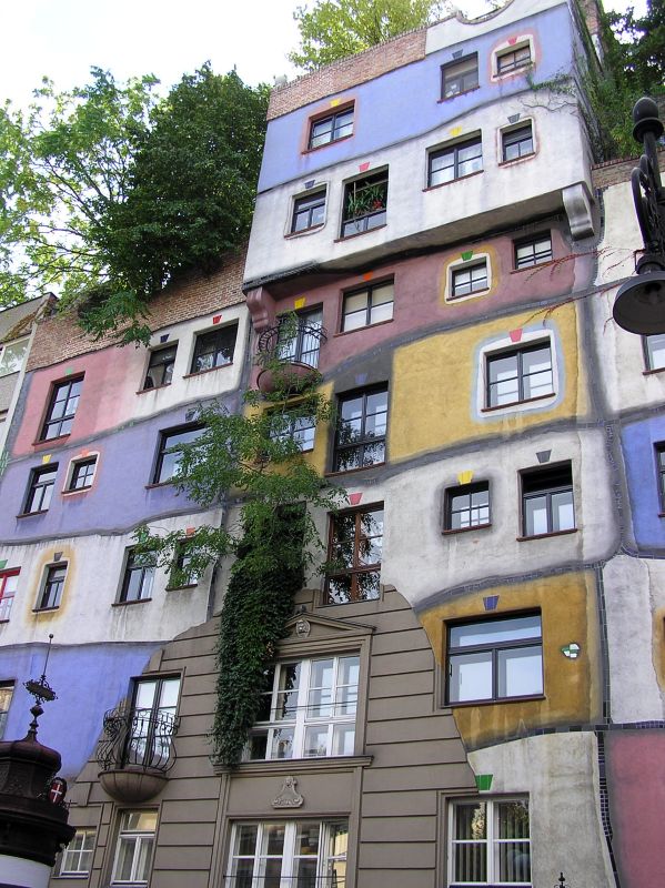 Homlokzat (Hundertwasser house)